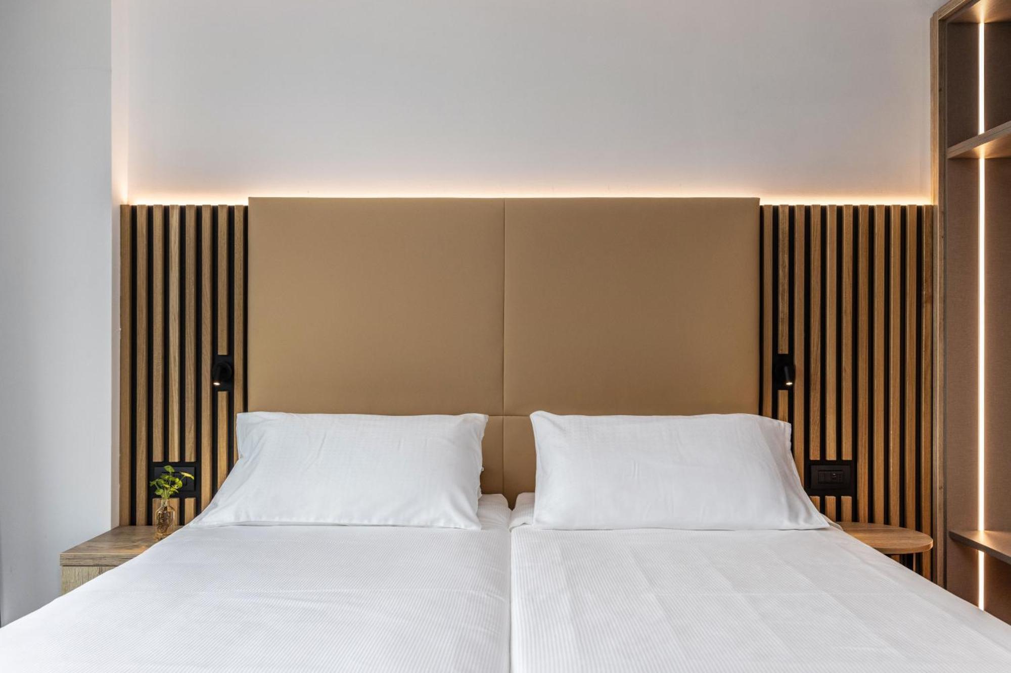 Garda Suite Hotel - Tonelli Hotels ริวาเดลการ์ดา ภายนอก รูปภาพ